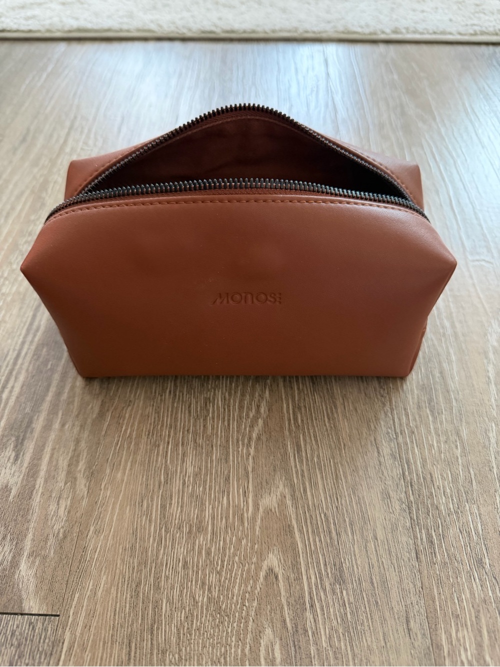 Monos travel kit